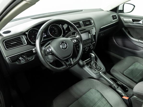 Volkswagen Jetta VI Рестайлинг с пробегом 2016 года, цена 1 399 700 рублей, 136871 км, седан, Автокод Объявления