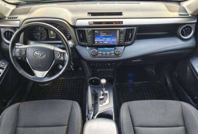 Toyota RAV4 IV (XA40) Рестайлинг с пробегом 2017 года, цена 2 375 000 рублей, 139008 км, внедорожник, Автокод Объявления