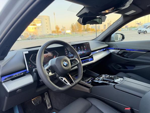 BMW 5 серии VIII (G60/G61/G68) с пробегом 2025 года, цена 8 400 000 рублей, 5854 км, седан, Автокод Объявления