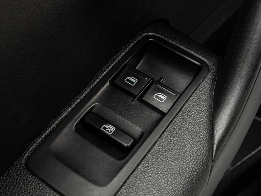 Volkswagen Polo V Рестайлинг Краснодар  - изображение 16