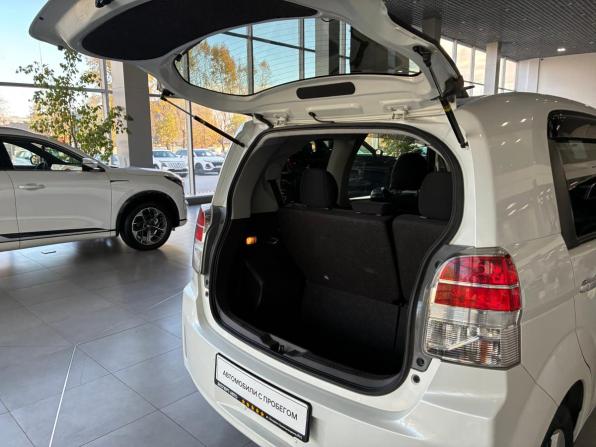 Toyota Spade с пробегом 2016 года, цена 899 000 рублей, 120371 км, минивэн, Автокод Объявления