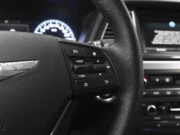Hyundai Genesis II с пробегом 2014 года, цена 2 160 000 рублей, 156467 км, седан, Автокод Объявления