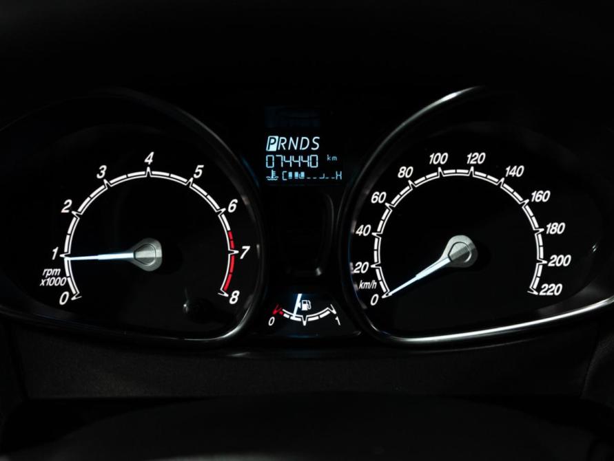 Ford Fiesta Mk6 Рестайлинг Санкт-Петербург  - изображение 12