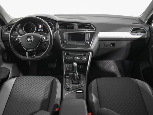 Volkswagen Tiguan II с пробегом 2017 года, цена 2 957 000 рублей, 25196 км, внедорожник, Автокод Объявления