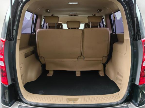 Hyundai H-1 II Рестайлинг 2 с пробегом 2019 года, цена 2 333 000 рублей, 253247 км, минивэн, Автокод Объявления