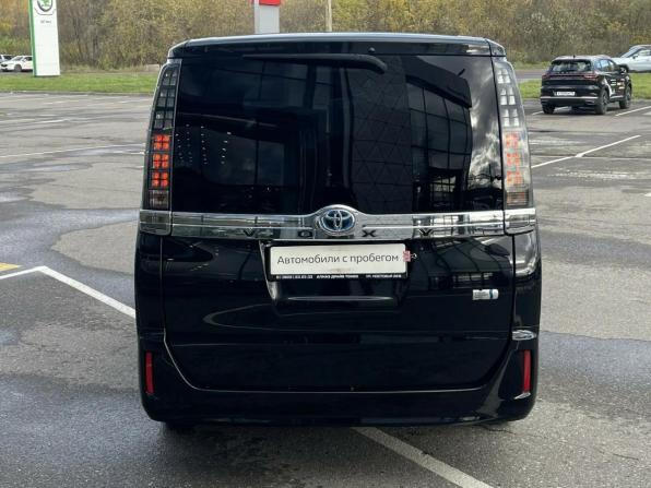 Toyota Voxy III (R80) с пробегом 2015 года, цена 1 785 000 рублей, 152470 км, минивэн, Автокод Объявления