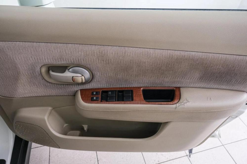 Nissan Tiida I Рестайлинг Красноярск  - изображение 19
