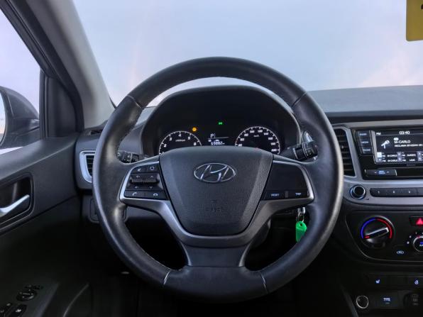 Hyundai Solaris II Рестайлинг с пробегом 2021 года, цена 1 540 000 рублей, 65000 км, седан, Автокод Объявления