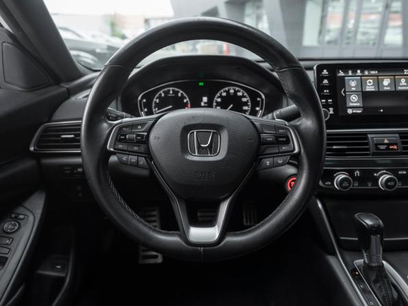 Honda Accord X с пробегом 2018 года, цена 1 875 000 рублей, 118835 км, седан, Автокод Объявления