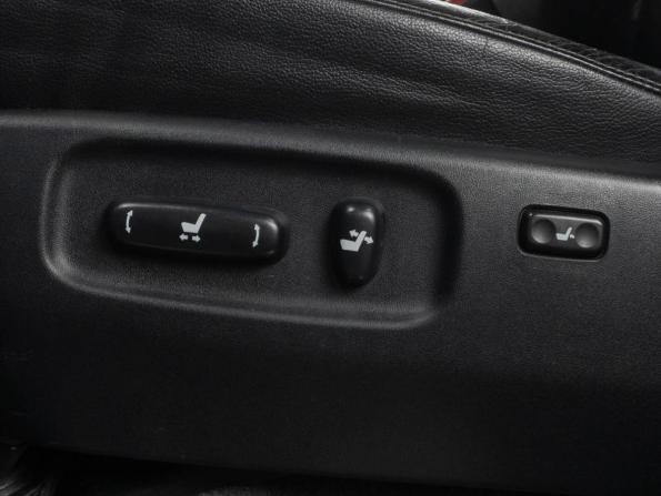 Toyota Land Cruiser 200 Series с пробегом 2011 года, цена 3 369 000 рублей, 164418 км, внедорожник, Автокод Объявления