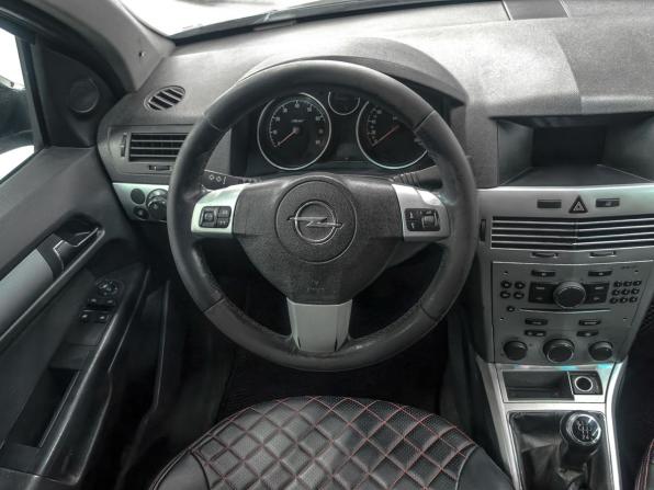Opel Astra H Рестайлинг с пробегом 2012 года, цена 549 900 рублей, 161000 км, универсал, Автокод Объявления