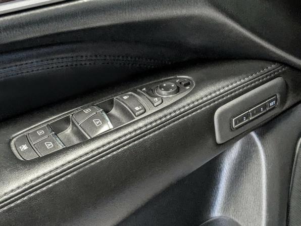 Infiniti QX60 I с пробегом 2014 года, цена 1 649 500 рублей, 220000 км, внедорожник, Автокод Объявления