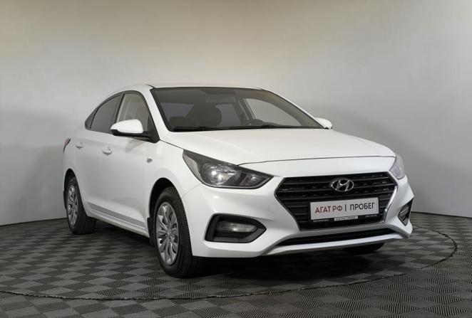 Hyundai Solaris II с пробегом 2018 года, цена 1 160 000 рублей, 200490 км, седан, Автокод Объявления