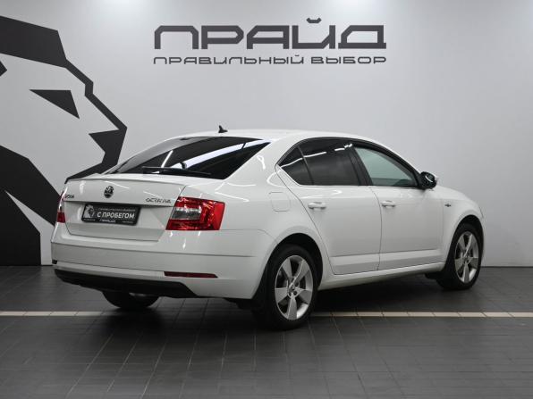 Skoda Octavia III (A7) Рестайлинг с пробегом 2019 года, цена 1 939 900 рублей, 211000 км, лифтбек, Автокод Объявления