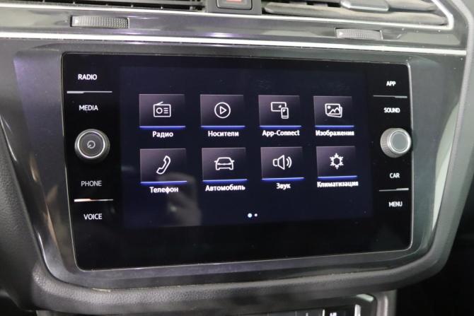 Volkswagen Tiguan II с пробегом 2017 года, цена 2 469 990 рублей, 115337 км, внедорожник, Автокод Объявления