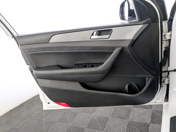 Hyundai Sonata VII (LF) Рестайлинг с пробегом 2017 года, цена 1 500 000 рублей, 188600 км, седан, Автокод Объявления
