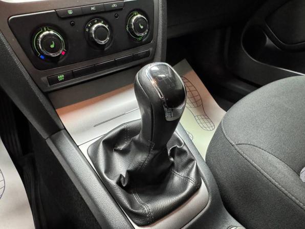 Skoda Octavia II (A5) Рестайлинг с пробегом 2013 года, цена 1 100 000 рублей, 139351 км, лифтбек, Автокод Объявления