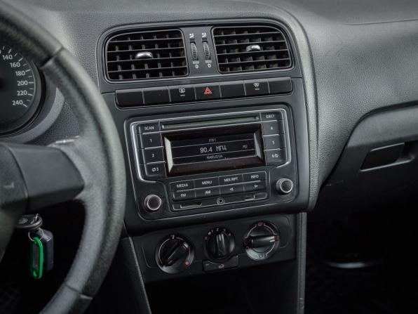 Volkswagen Polo V с пробегом 2013 года, цена 710 000 рублей, 107000 км, седан, Автокод Объявления