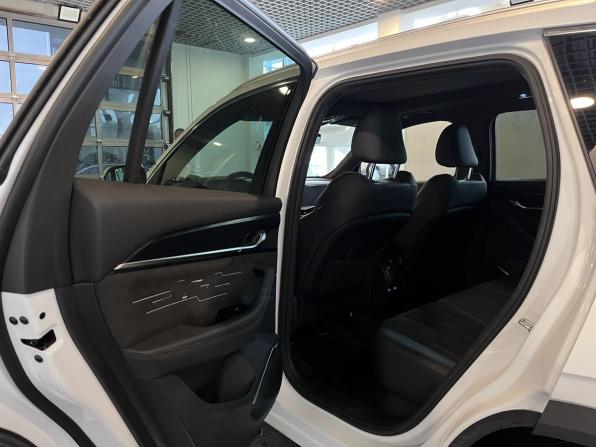 Geely Monjaro I с пробегом 2024 года, цена 3 410 000 рублей, 40723 км, внедорожник, Автокод Объявления