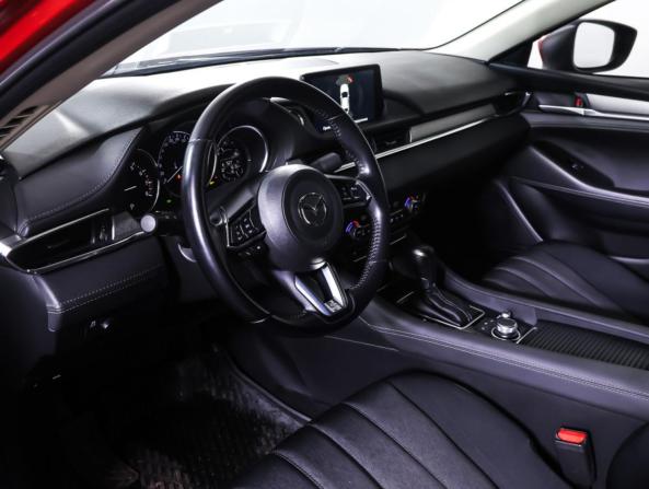 Mazda 6 III (GJ) Рестайлинг 2 с пробегом 2022 года, цена 3 056 000 рублей, 12598 км, седан, Автокод Объявления