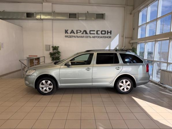 Skoda Octavia II (A5) Рестайлинг с пробегом 2012 года, цена 940 000 рублей, 209000 км, универсал, Автокод Объявления