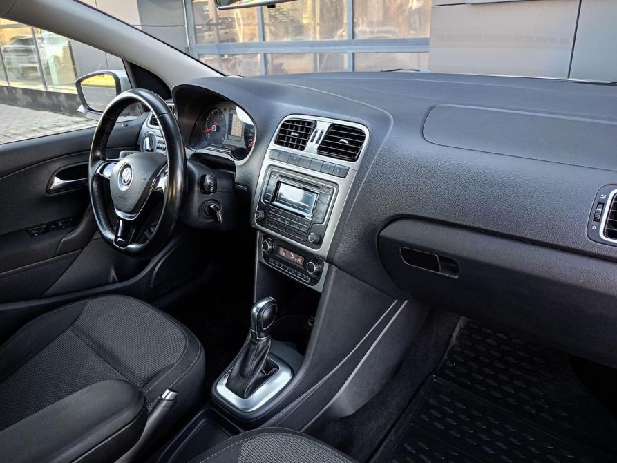 Volkswagen Polo V Рестайлинг Казань  - изображение 6