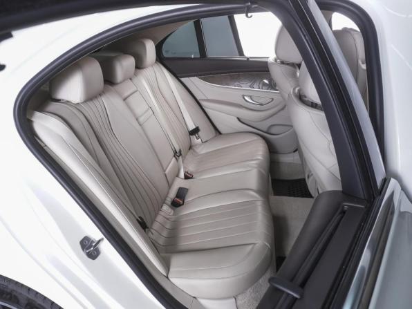 Mercedes-Benz E-Класс V (W213 S213 C238) с пробегом 2017 года, цена 3 500 000 рублей, 139611 км, седан, Автокод Объявления