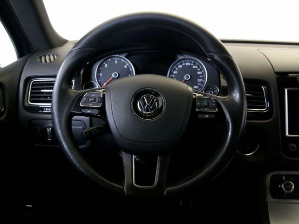 Volkswagen Touareg II с пробегом 2011 года, цена 1 990 000 рублей, 197471 км, внедорожник, Автокод Объявления