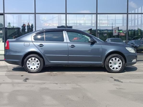 Skoda Octavia II (A5) Рестайлинг с пробегом 2013 года, цена 750 000 рублей, 219014 км, лифтбек, Автокод Объявления