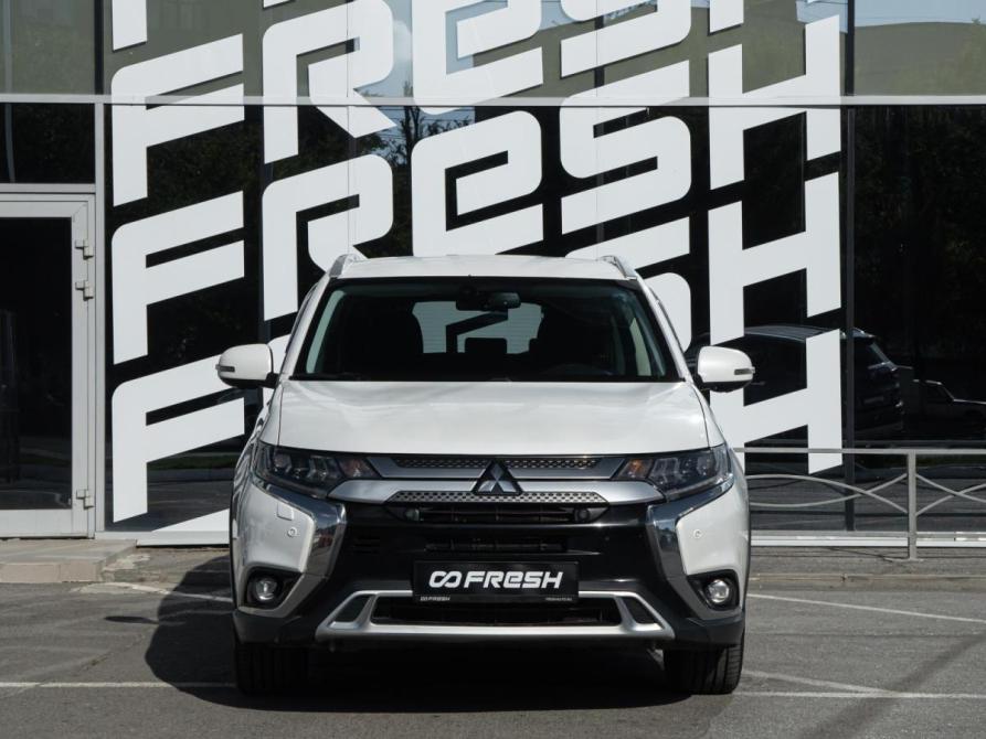 Mitsubishi Outlander III Рестайлинг 3 Волгоград  - изображение 3