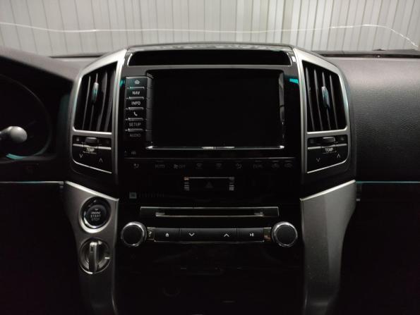 Toyota Land Cruiser 200 Series Рестайлинг 1 с пробегом 2013 года, цена 3 200 000 рублей, 240350 км, внедорожник, Автокод Объявления