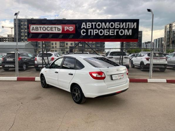 Lada (ВАЗ) Granta I с пробегом 2017 года, цена 452 286 рублей, 125000 км, лифтбек, Автокод Объявления