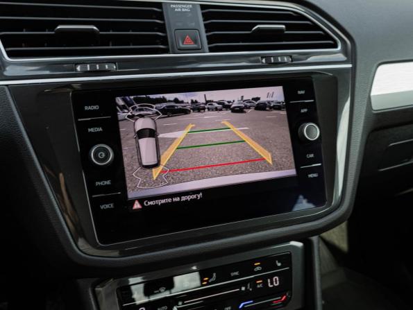 Volkswagen Tiguan II Рестайлинг с пробегом 2021 года, цена 2 745 000 рублей, 34798 км, внедорожник, Автокод Объявления