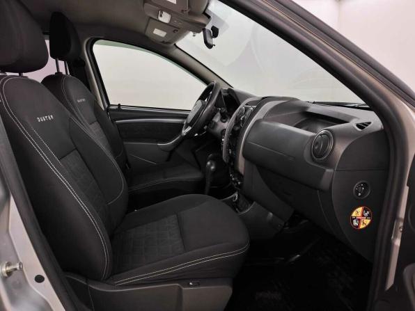 Renault Duster I Рестайлинг с пробегом 2017 года, цена 950 000 рублей, 201928 км, внедорожник, Автокод Объявления