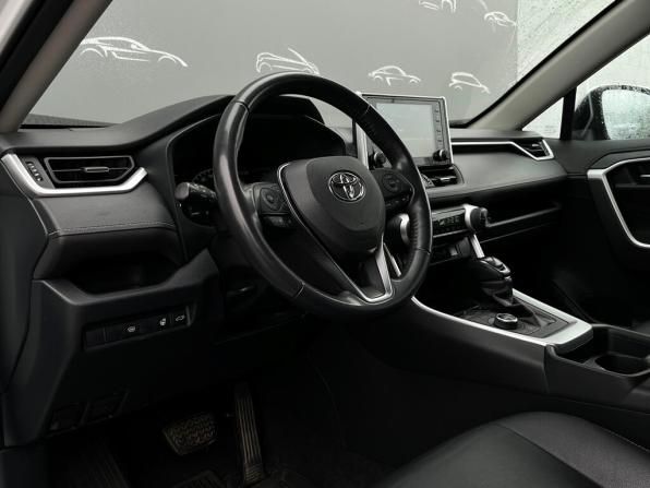 Toyota RAV4 V (XA50) с пробегом 2020 года, цена 3 350 500 рублей, 77010 км, внедорожник, Автокод Объявления