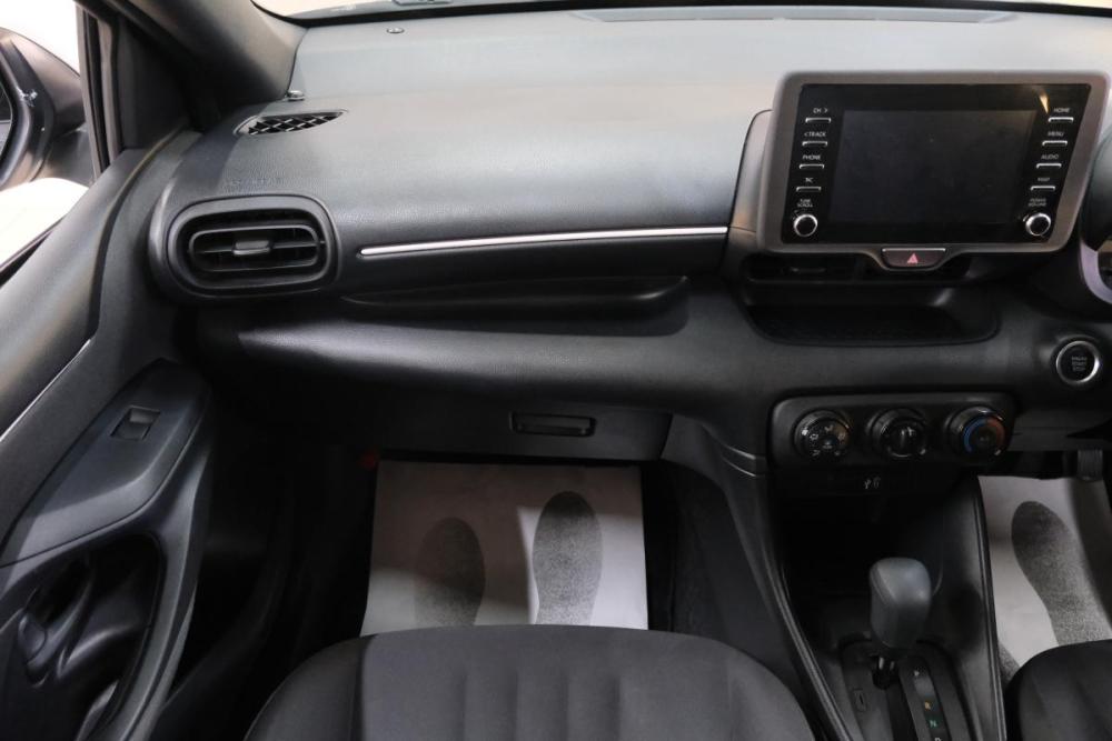 Toyota Yaris IV Омск  - изображение 18