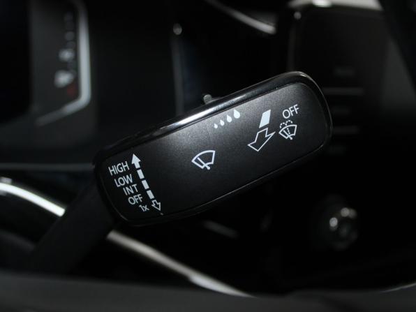 Volkswagen Polo VI с пробегом 2021 года, цена 1 799 900 рублей, 105200 км, лифтбек, Автокод Объявления