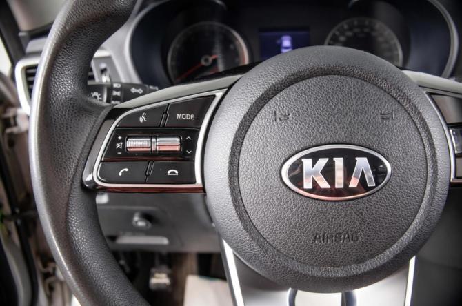 Kia K5 II с пробегом 2018 года, цена 1 999 000 рублей, 182890 км, седан, Автокод Объявления