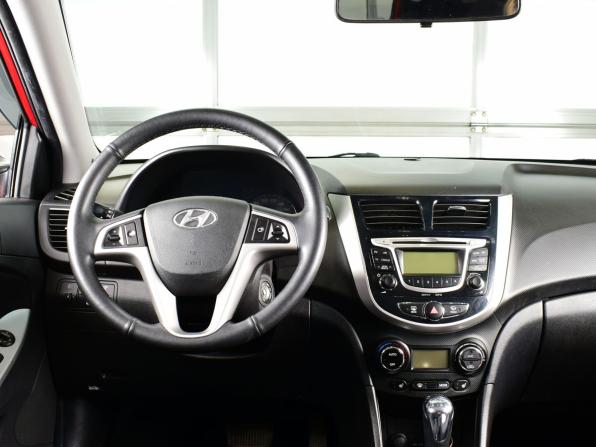 Hyundai Solaris I с пробегом 2013 года, цена 949 995 рублей, 97197 км, седан, Автокод Объявления