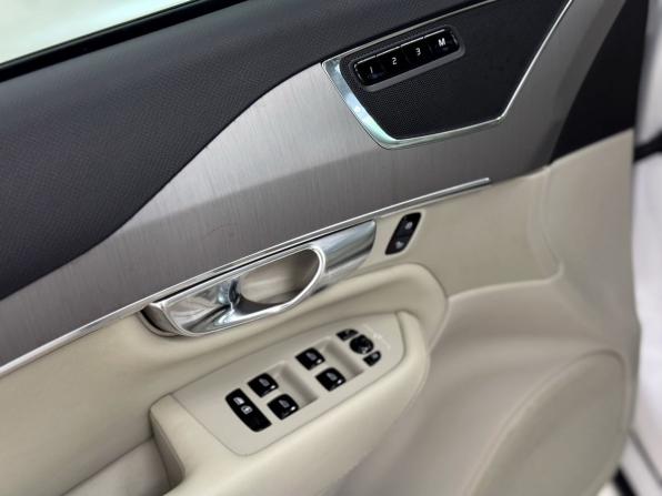 Volvo XC90 II Рестайлинг 1 с пробегом 2024 года, цена 5 990 000 рублей, 27871 км, внедорожник, Автокод Объявления