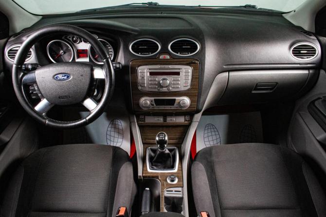 Ford Focus II Рестайлинг с пробегом 2008 года, цена 679 000 рублей, 289000 км, седан, Автокод Объявления
