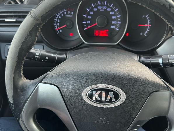 Kia Rio III с пробегом 2015 года, цена 850 000 рублей, 206610 км, седан, Автокод Объявления