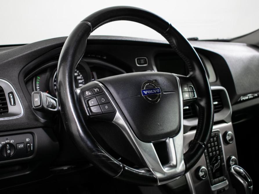 Volvo V40 II Москва  - изображение 13