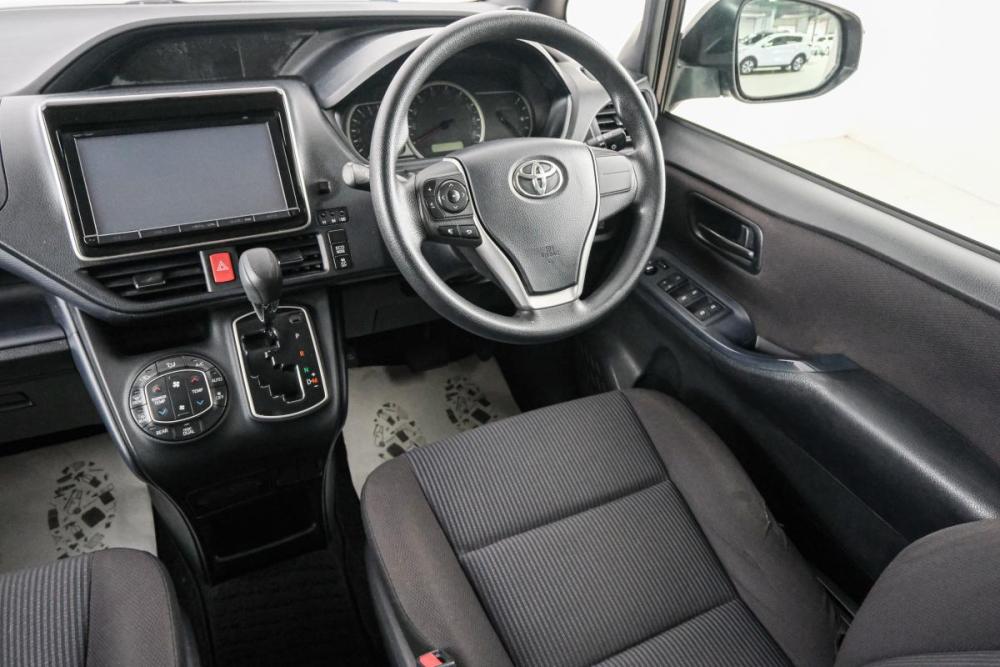 Toyota Noah III (R80) Красноярск  - изображение 10
