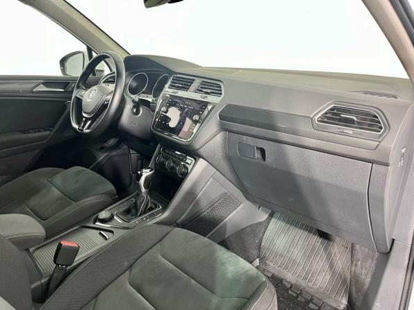 Volkswagen Tiguan II с пробегом 2019 года, цена 2 790 000 рублей, 98330 км, внедорожник, Автокод Объявления