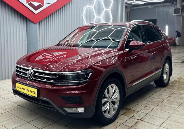 Volkswagen Tiguan II с пробегом 2017 года, цена 2 253 000 рублей, 196666 км, внедорожник, Автокод Объявления