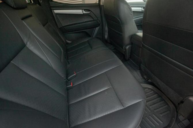 Isuzu D-Max II Рестайлинг с пробегом 2017 года, цена 3 098 000 рублей, 57000 км, offers.body_type.unknown, Автокод Объявления
