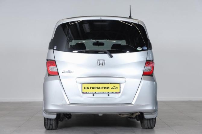 Honda Freed I с пробегом 2010 года, цена 949 000 рублей, 195002 км, компактвэн, Автокод Объявления