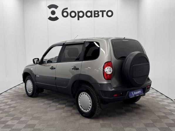 Chevrolet Niva I с пробегом 2009 года, цена 445 500 рублей, 195696 км, внедорожник, Автокод Объявления