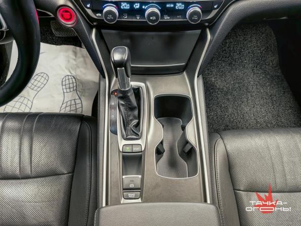 Honda Accord X с пробегом 2019 года, цена 2 300 000 рублей, 114000 км, седан, Автокод Объявления